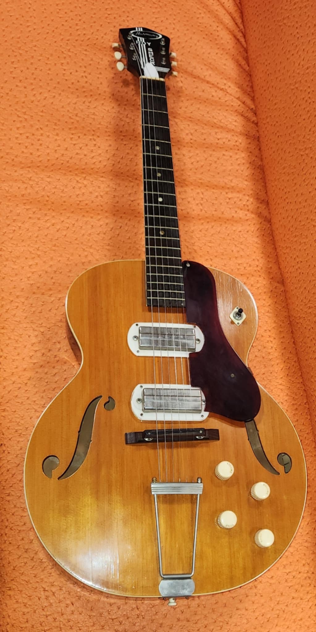 1958 Harmony (Roy Smeck) Archtop Guitar