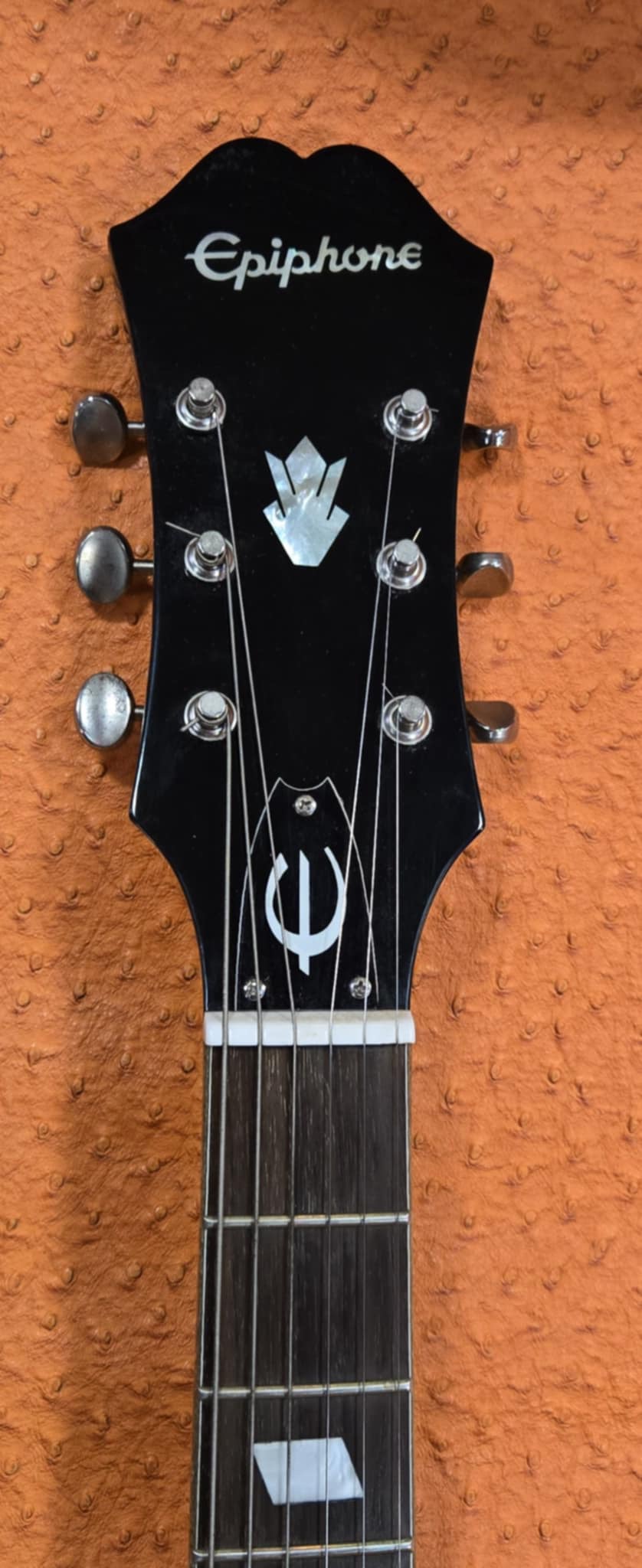 2012 Epiphone Riviera P93 Electric Guitar w/case - Image 4